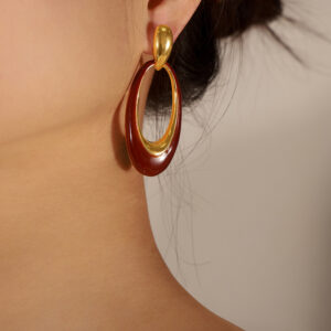 Oval-shaped enamel-glazed earrings